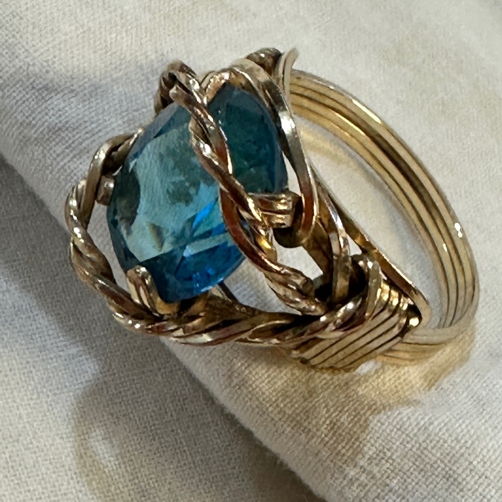 Twisted Golden Brass Wire Ring with Turquoise Colored Blue Stone Size 7